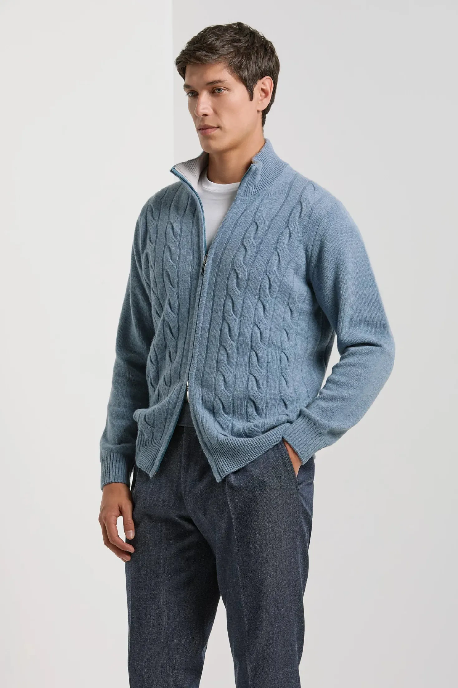 Bleu clair en maille torsadée à fermeture zippée intégrale – Made in Italy