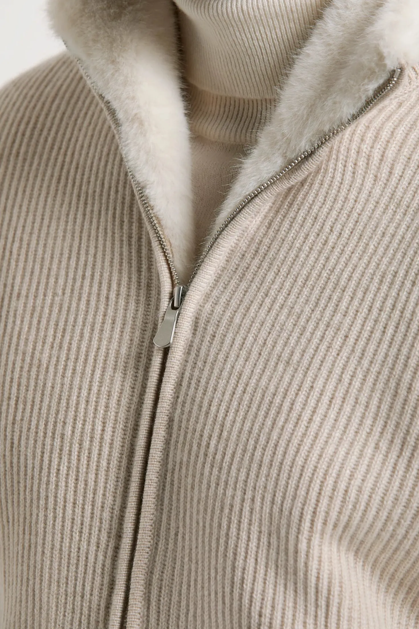 Bomber en maille de cachemire sable avec fourrure - Made in Italy