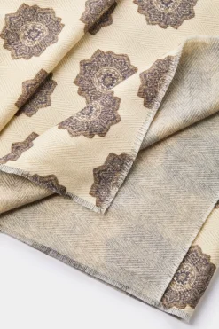 Écharpe à motif crème et marron - Made in Italy