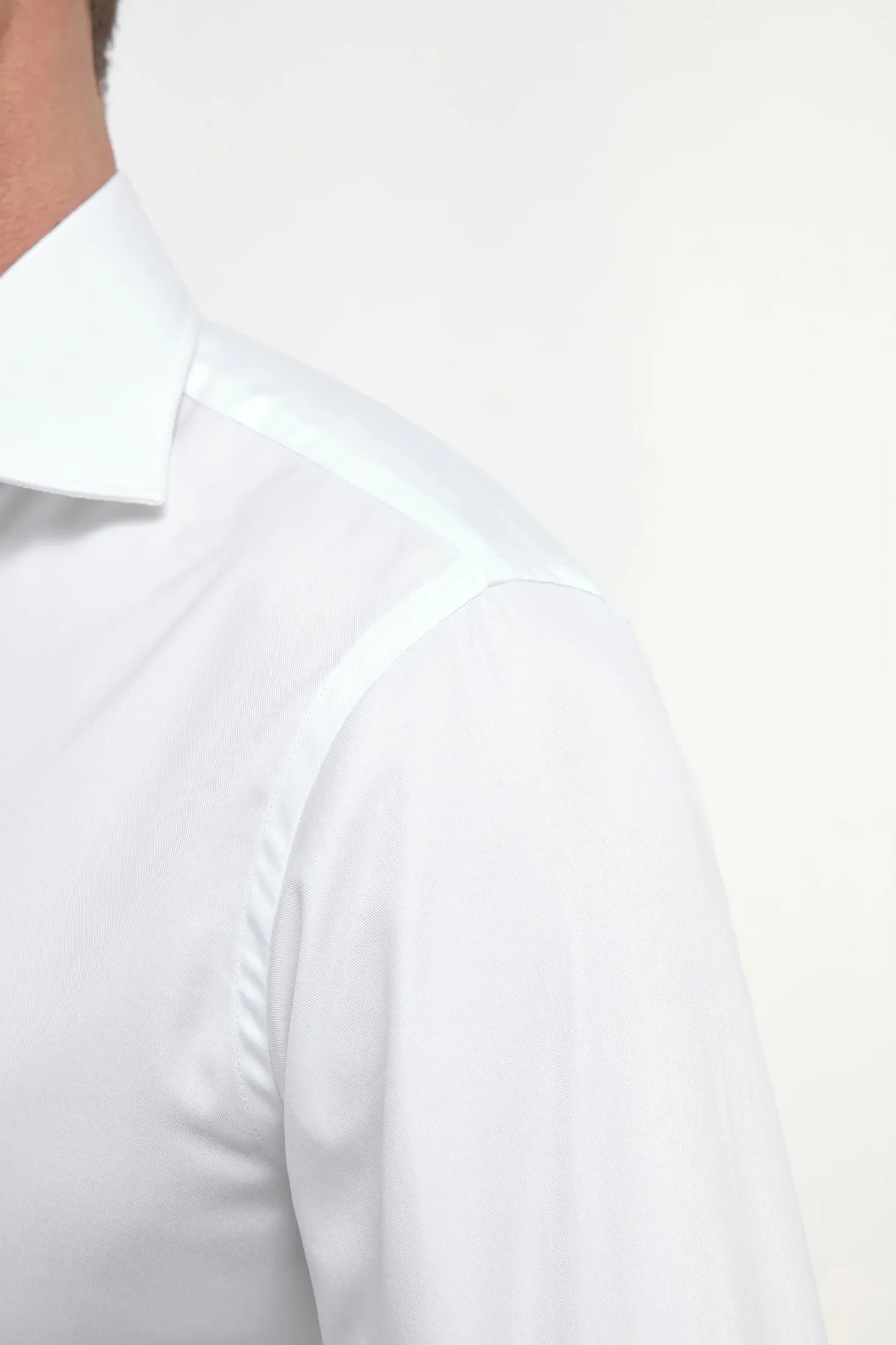 Chemise blanche à poignets mousquetaires - Made In Italy