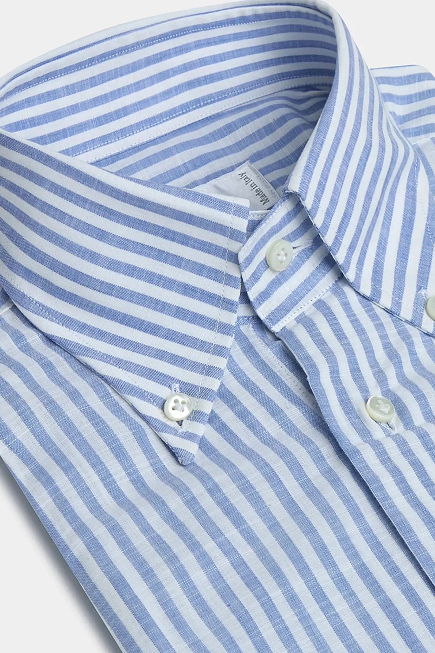 Chemise rayée bleu clair à col boutonné « collection Sartoriale » - Made in Italy