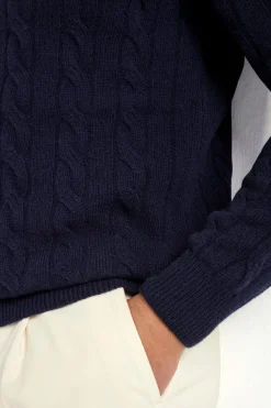 Col roulé bleu en maille torsadée – Made in Italy
