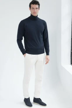 Col roulé bleu en mérinos – Made in Italy