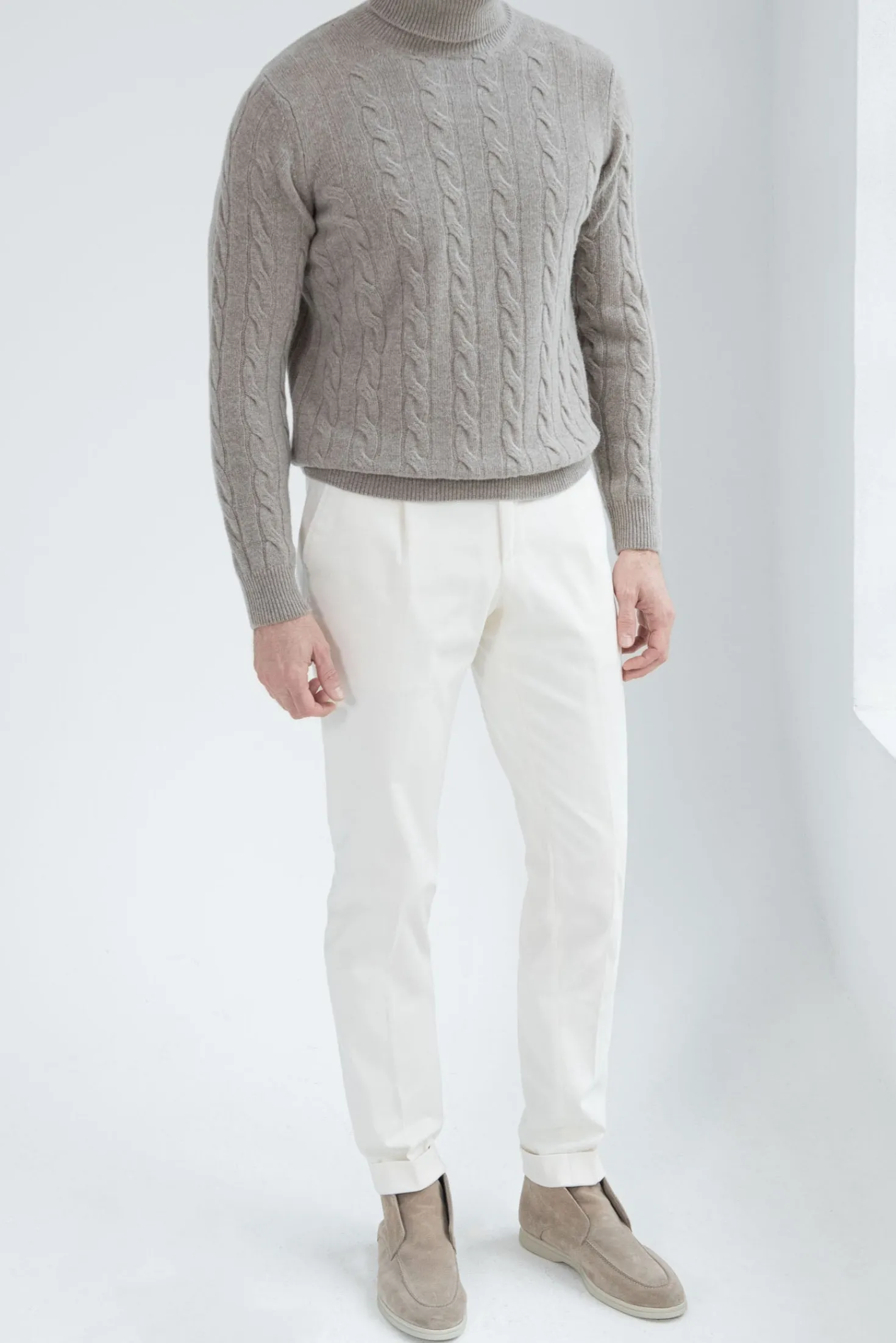 Col roulé taupe – Made in Italy