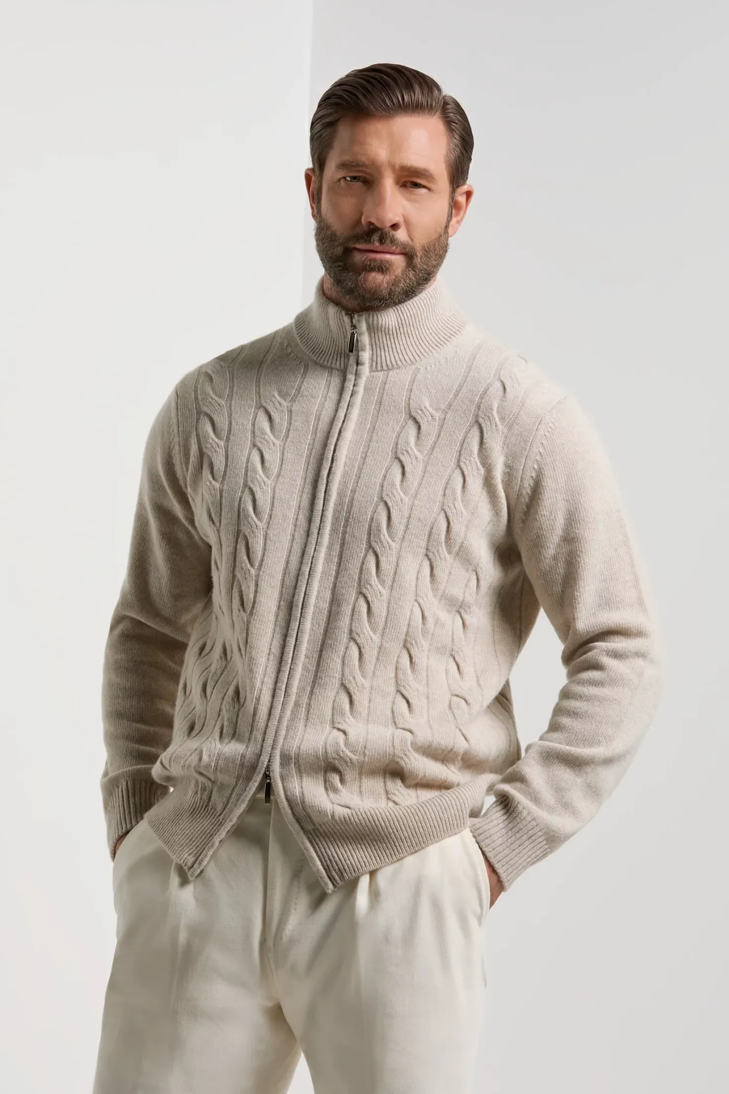 Gilet zippé intégral à maille torsadée beige – Made in Italy