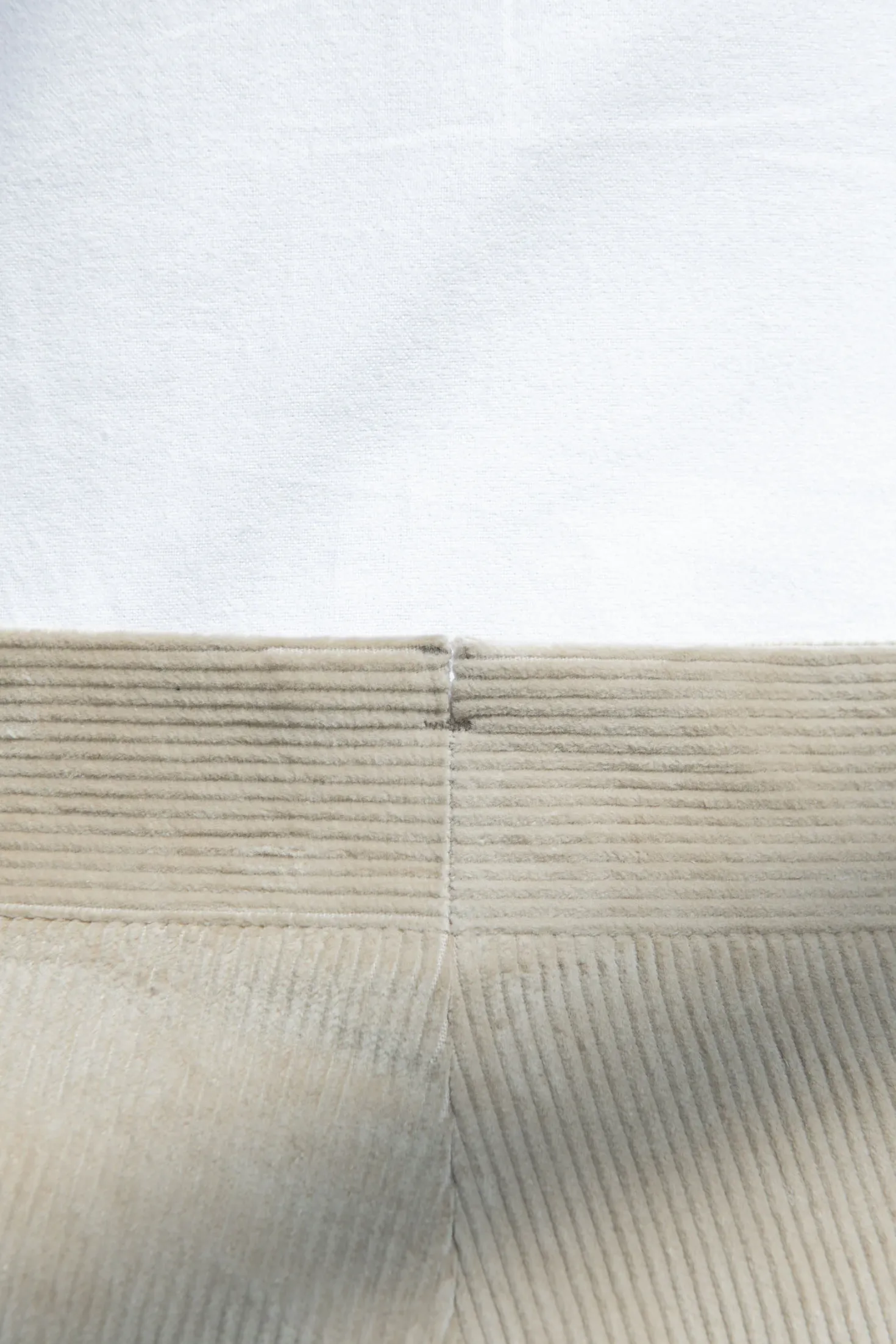 Pantalon en velours côtelé beige "Soragna Capsule Collection" - Made in Italy