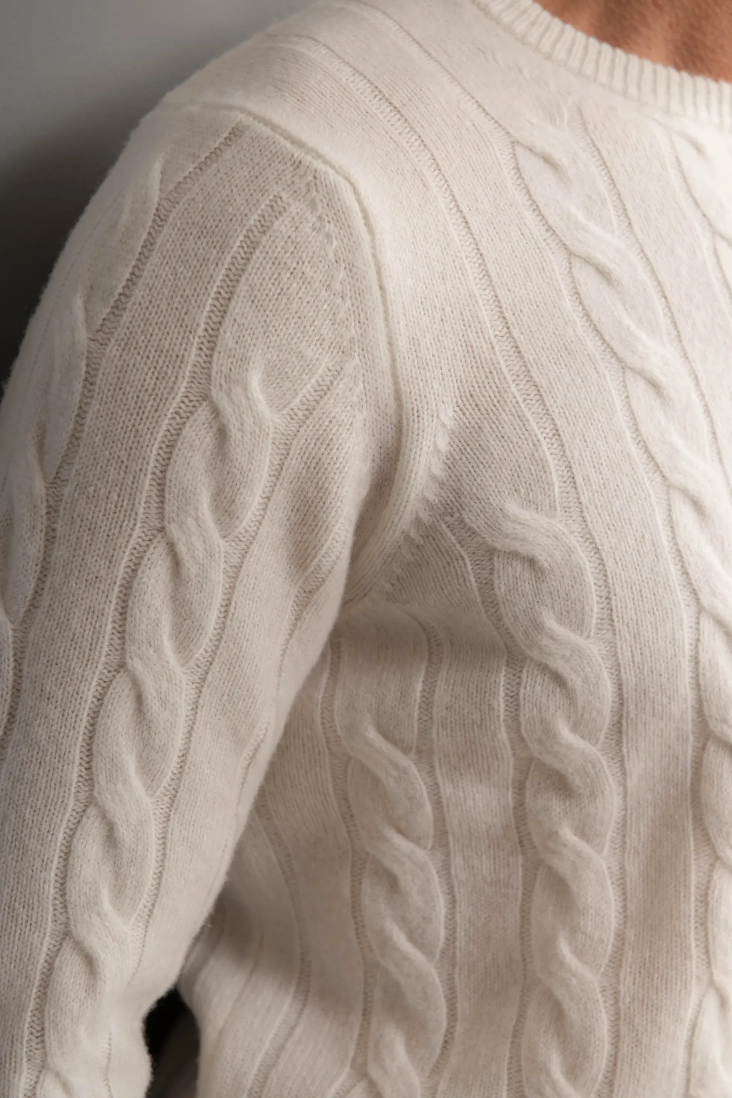 Pull blanc en maille torsadée – Made in Italy