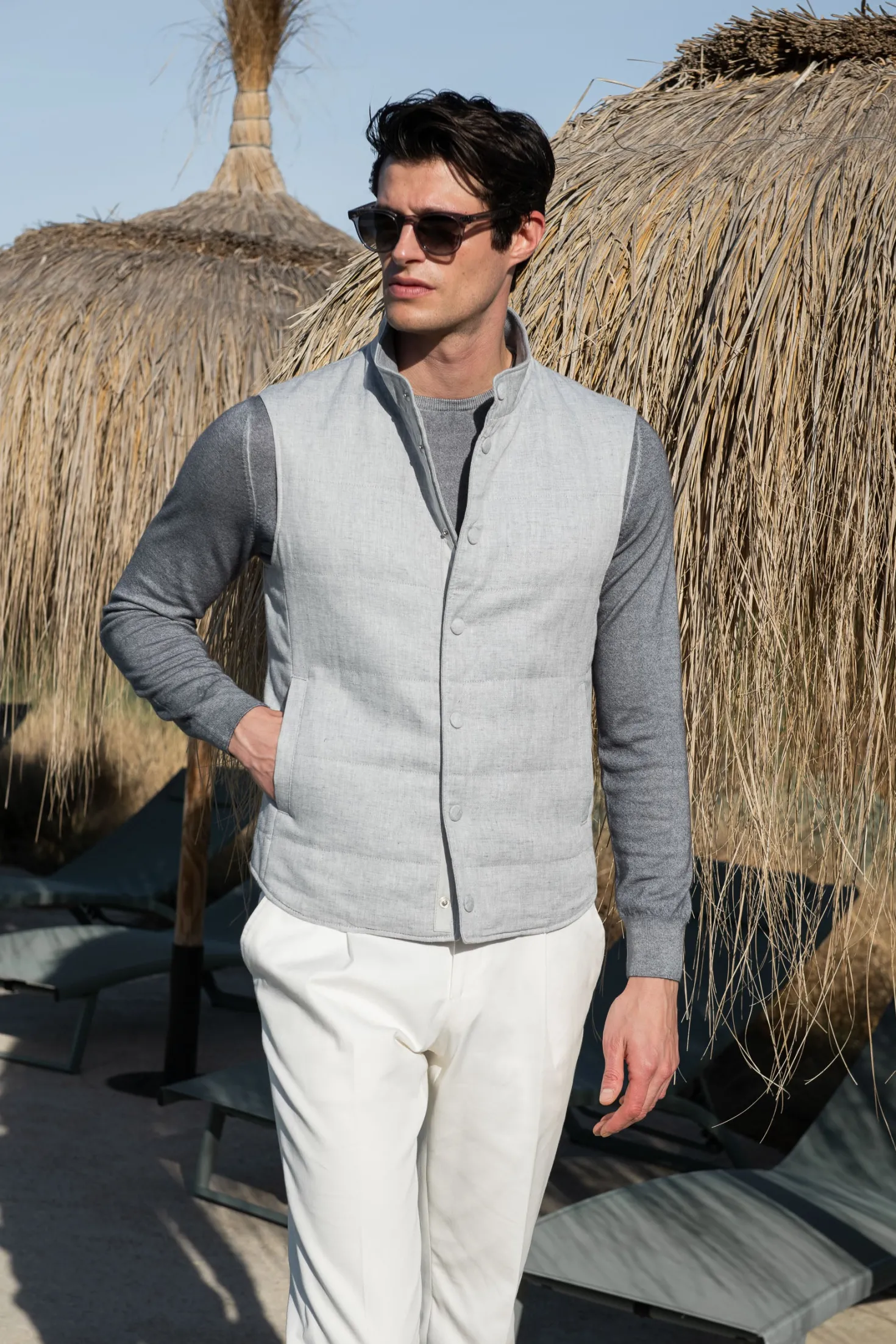 Pull col rond en cachemire ultraléger gris – Made in Italy