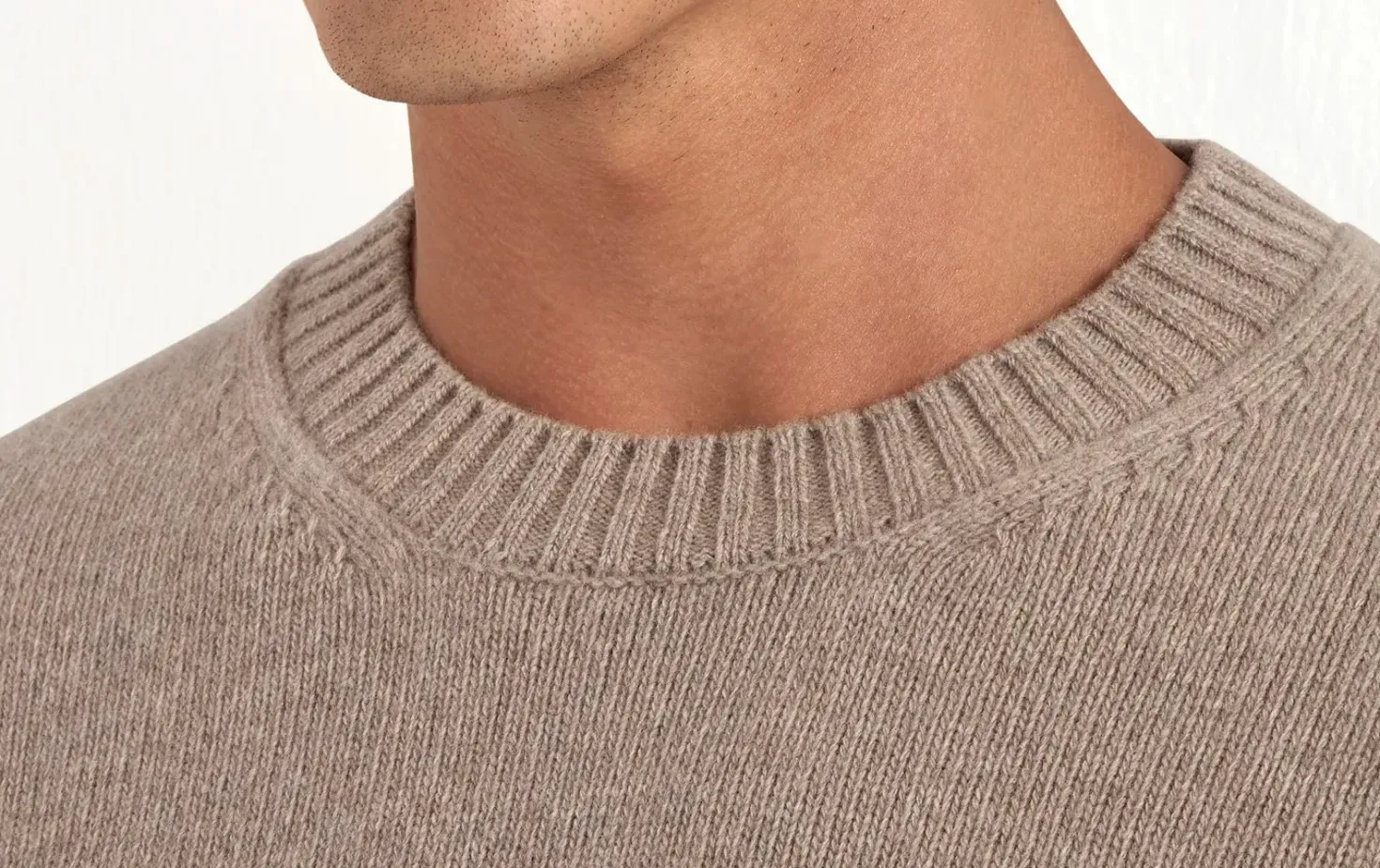 Pull col rond en mérinos taupe - Made in Italy