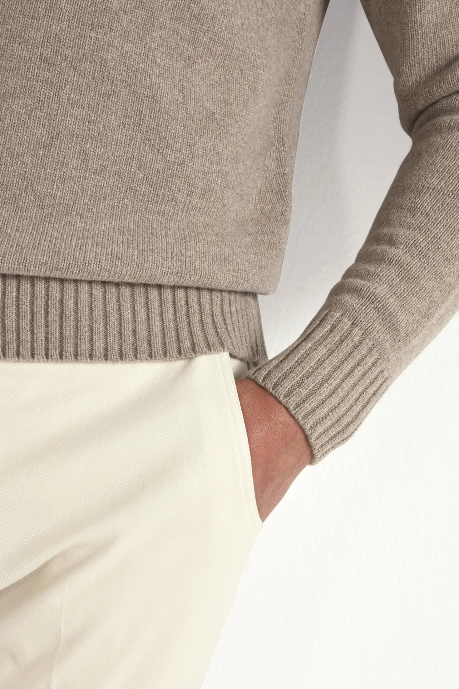 Pull col rond en mérinos taupe - Made in Italy