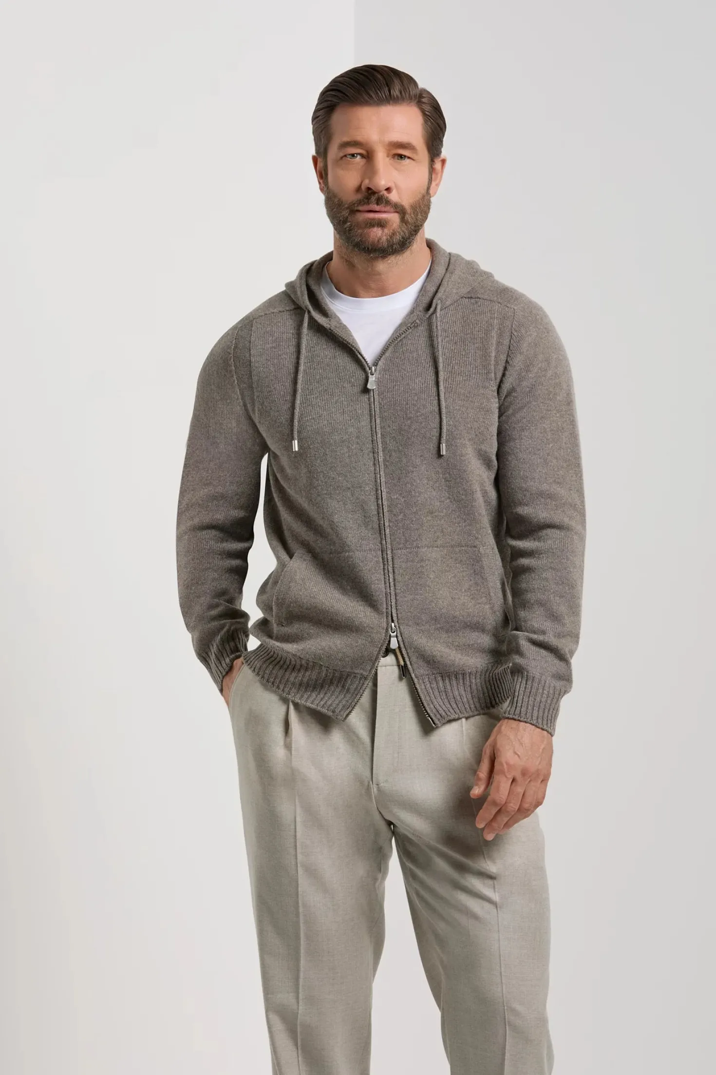Sweat à capuche en maille taupe - Made in Italy
